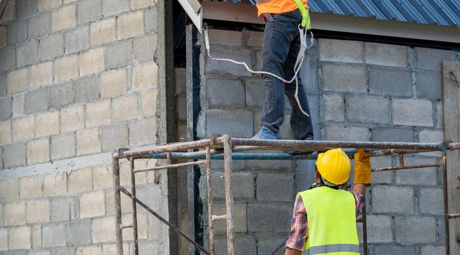 Expert Emergency Roof Repairs services in Callaway, MD